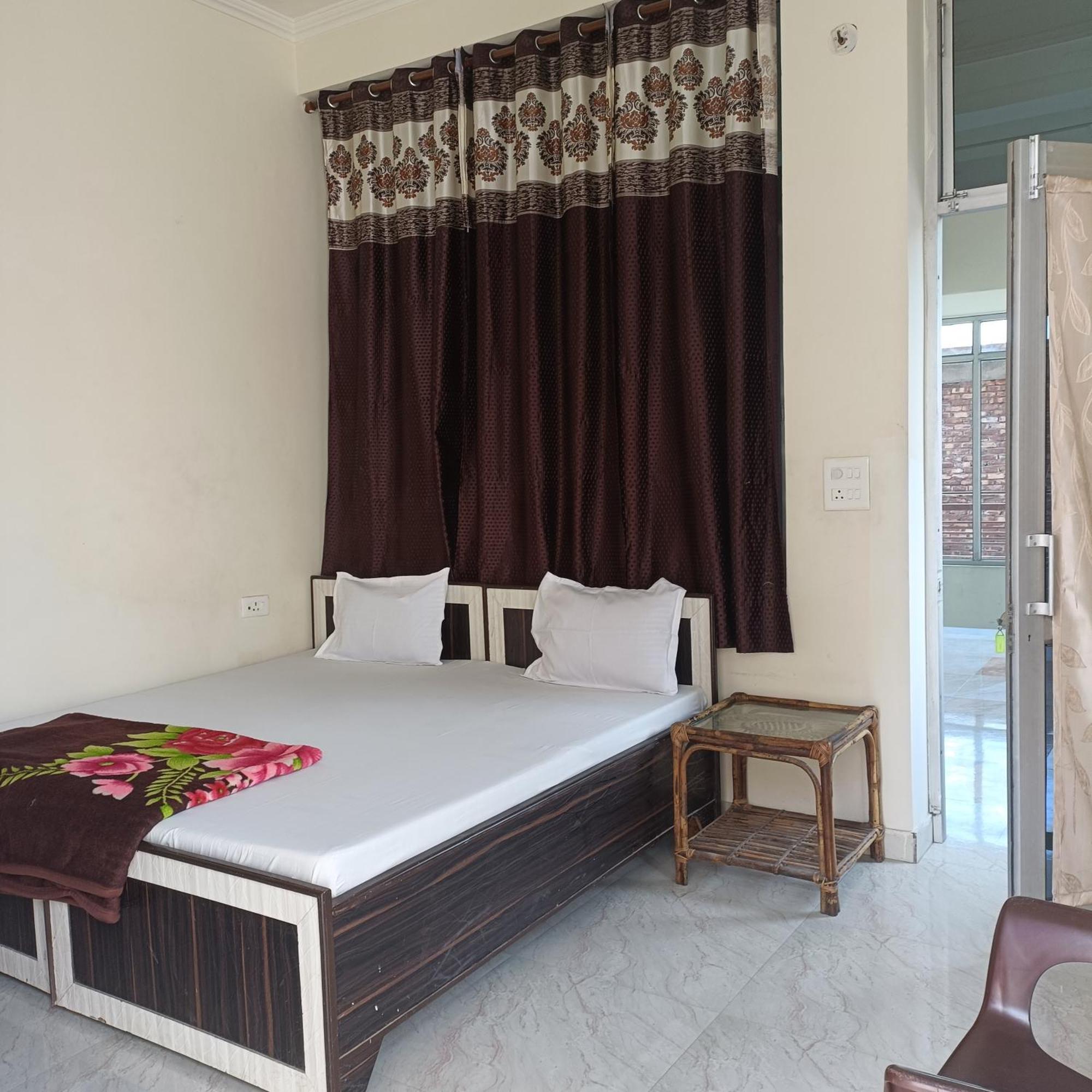 Gayatri Kunj * Narendra Nagar